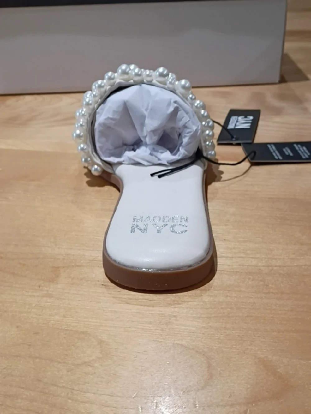 Madden NYC Women's Pearl Slip On Flat Sandal Size 9 NWT